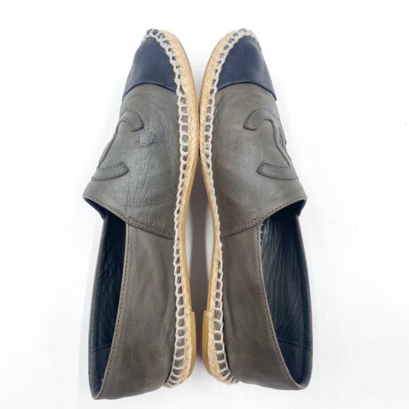Chanel CC Espadrille Flat Gray Suede Leather Cap Toe Slip On‎ Sz 37 / 7 - Picture 7 of 14
